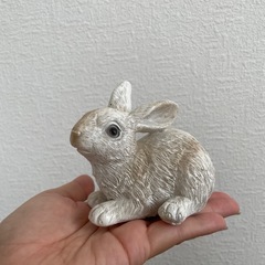 シロクマ 置物 アニマル オブジェ  うさぎの画像