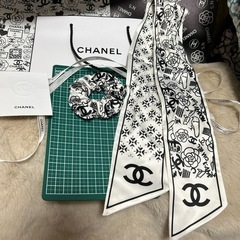 Chanelノベルティ、シュシュリボン付きの画像