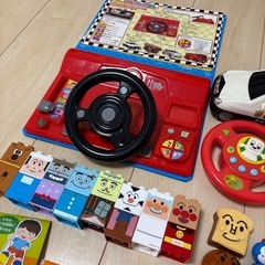 おもちゃセット、アンパンマン 、ワンワン、車、運転の画像