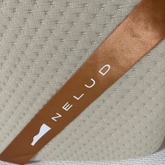 NELUD腰痛・いびき対策の斜めマットレスの画像