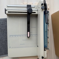 【商談中】スキャナDS-570W+裁断機のセットの画像
