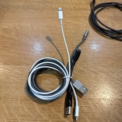 iPhone 充電ケーブルの画像