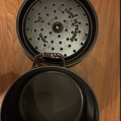 STAUB  ストウブ　ピコ　ココット　ラウンド 26㎝　オーベルジン　の画像