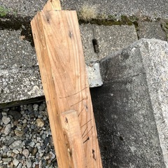 木材　柱 
板などの画像