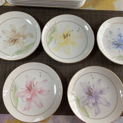 食器の画像