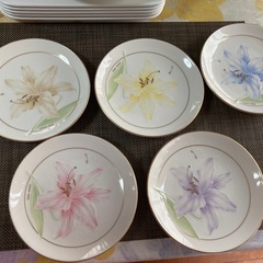 食器の画像