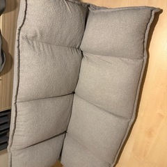 【値下げ交渉可】Lowya ソファ
ベッド、二人がけの画像