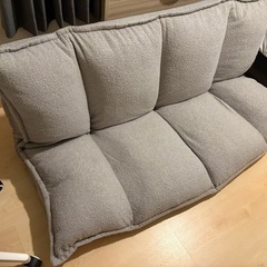 【値下げ交渉可】Lowya ソファ
ベッド、二人がけの画像