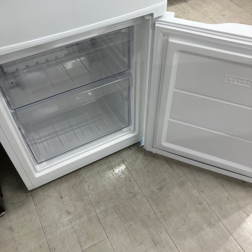 安心の1年間保証付き！maxzen 2ドア冷蔵庫2022年製140L【トレファク堺福田店】