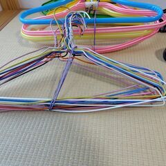 【無料】ハンガー　大量　差し上げますの画像