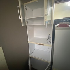 キッチン収納棚の画像
