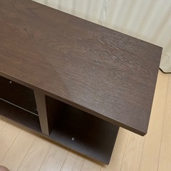 ガラス付き　テレビ台の画像