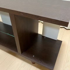 ガラス付き　テレビ台の画像