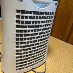 シャープ　空気清浄機 ホワイト 美品 花粉 PM2.5 脱臭対応の画像