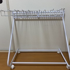 ハンガーラックの画像