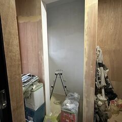 ドアを取付出来る大工さんを探しています20000円の画像