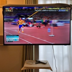 テレビ43型の画像
