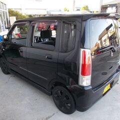 中古車 H19年式 スズキ SUZUKI ワゴンR DA63T 黒 AC,AT　売ります。外装状態悪いのでジャンク扱いでお願いします。の画像