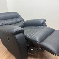 若38 電動ソファ 1人掛け リクライニング レザー 本革 ブラック 幅90cm 動作確認済みの画像