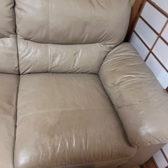 レザーソファーの画像