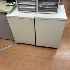 事務机2、棚2.の画像