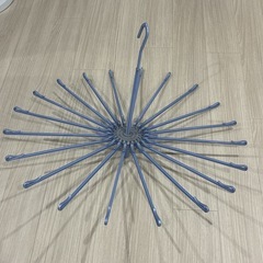 8連ハンガー×2セット✿枕干し✿パラソル✿洗濯物干し✿袖伸縮の画像