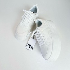 ZARA 厚底スニーカー
