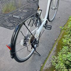 リサイクルショップどりーむ天保山店　No.465　自転車　ママチャリ　切替・カゴ・鍵LEDオートライト付き🎵　パンクレスタイヤ付き(≧▽≦)の画像