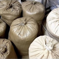 ヒノキの酵素風呂(土壌改良材)の使用
済おがくず差し上げますの画像