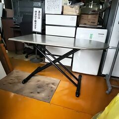 オスロ リフティングテーブルの画像