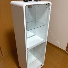 LEDライト付き背面ミラーガラスケースの画像