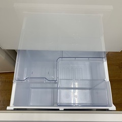 90分の無料軽トラック貸出サービス！【SHARP】3ドア冷蔵庫（SJ-GW35J-W）のご紹介です!の画像