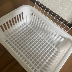 収納グッズ 水切りカゴ、棚の画像