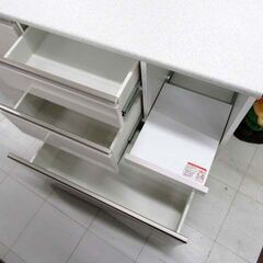 NITORI キッチンカウンター アルミナ2 140CTWH 幅 約140cm ホワイト 大理石風天板 食器棚 レンジ台 ミドルレンジボード キッチン収納 収納家具 ニトリ 苫小牧西店の画像