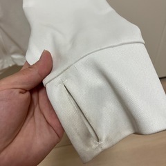 【お取引き先確定】【近日中処分予定】GU UVカットパーカー　ホワイト　Mサイズの画像