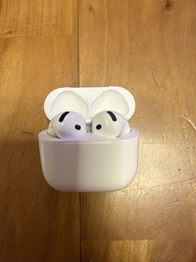【美品】Apple Airpods 第4世代 純正 A3050 A3058