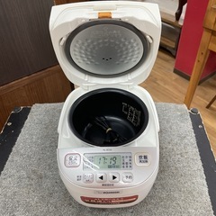 R207 ☀️ ZOJIRUSHI 炊飯ジャー 3合炊き 19年製 NL-BC05 ⭐ 動作確認済 ⭐ クリーニング済の画像