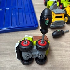 組み立て車セットの画像