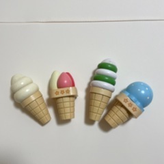話し中！マザーガーデンアイスクリームスタンドの画像