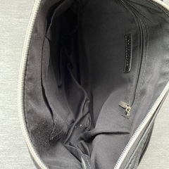 ショルダーバッグボディバッグの画像