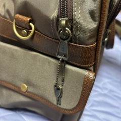新品未使用　TOROY バック　鍵付き
 の画像