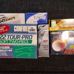 ゴルフボール他セット(新品ボール29個、ティー、ティー携帯入れ、ボール携帯入れ、手入れ用具他)の画像