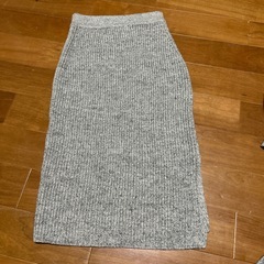 新品未使用　セーターとスカートのセットアップSの画像