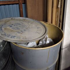 ドラム缶の画像