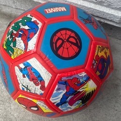サッカーボール　スパイダーマンの画像