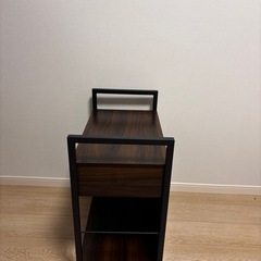 木製収納ワゴンの画像