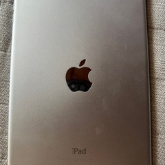 iPad mini 4世代　16GB 訳ありの画像