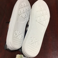KAHIKO スニーカー 未使用タグ付きの画像