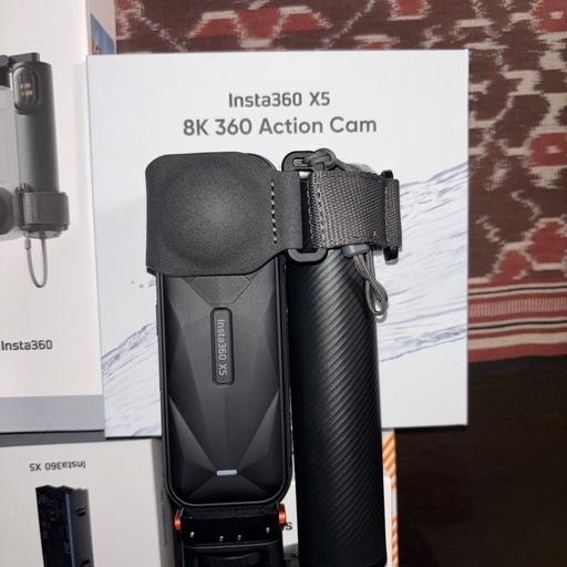 カメラ Insta360 x5