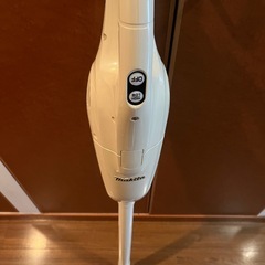 マキタ 充電式ハンディクリーナー CL102D バッテリ・充電器付き 引き取り限定/早い者勝ち！！ の画像